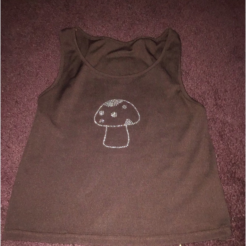 mushroom cropped tank top